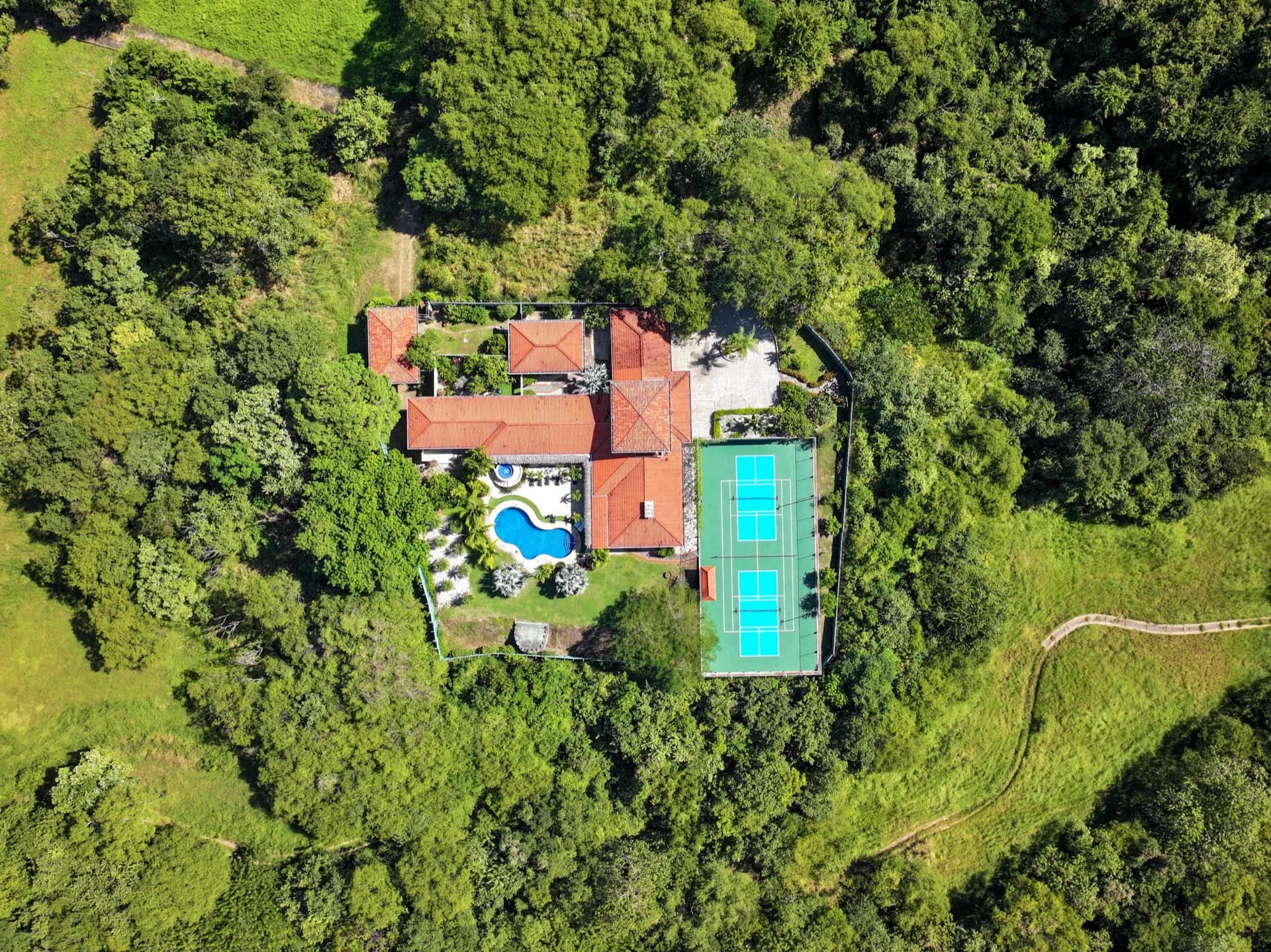 Aerial view of Casa Colinas estate